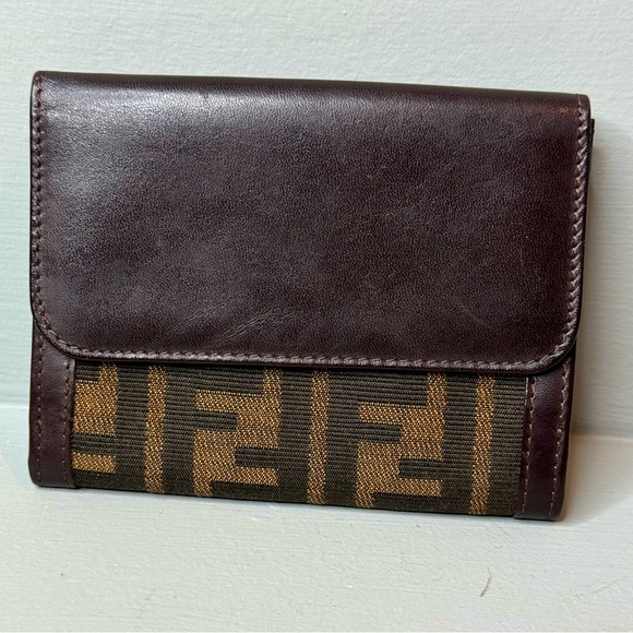 Fendi Zucca Wallet In Excellent Condition 💥 - Picture 1 of 13